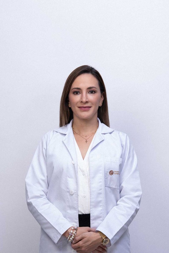 Dra. Michelle Viviana Espinoza Cisneros