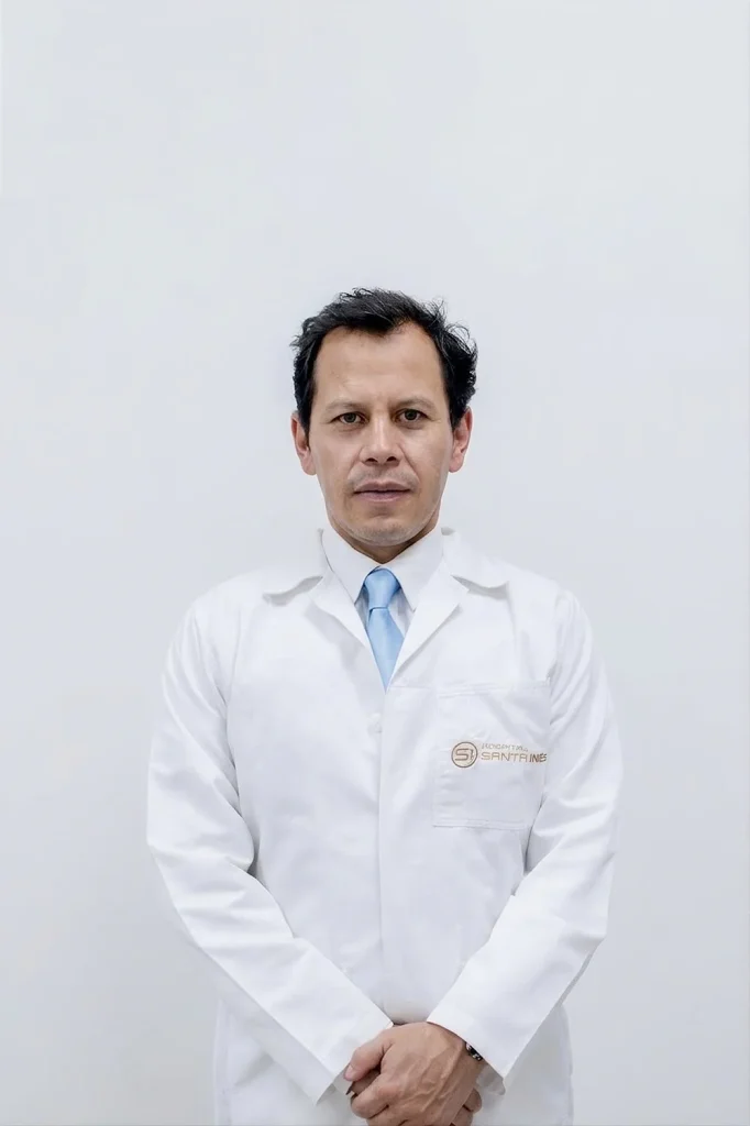 Dr. Arturo Ricardo Quizhpe Rivera