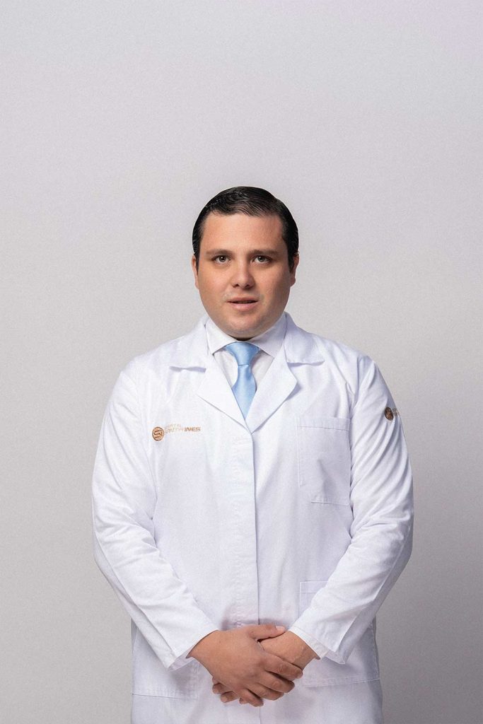 Mgtr. Esteban Xavier Hinojosa Peralta