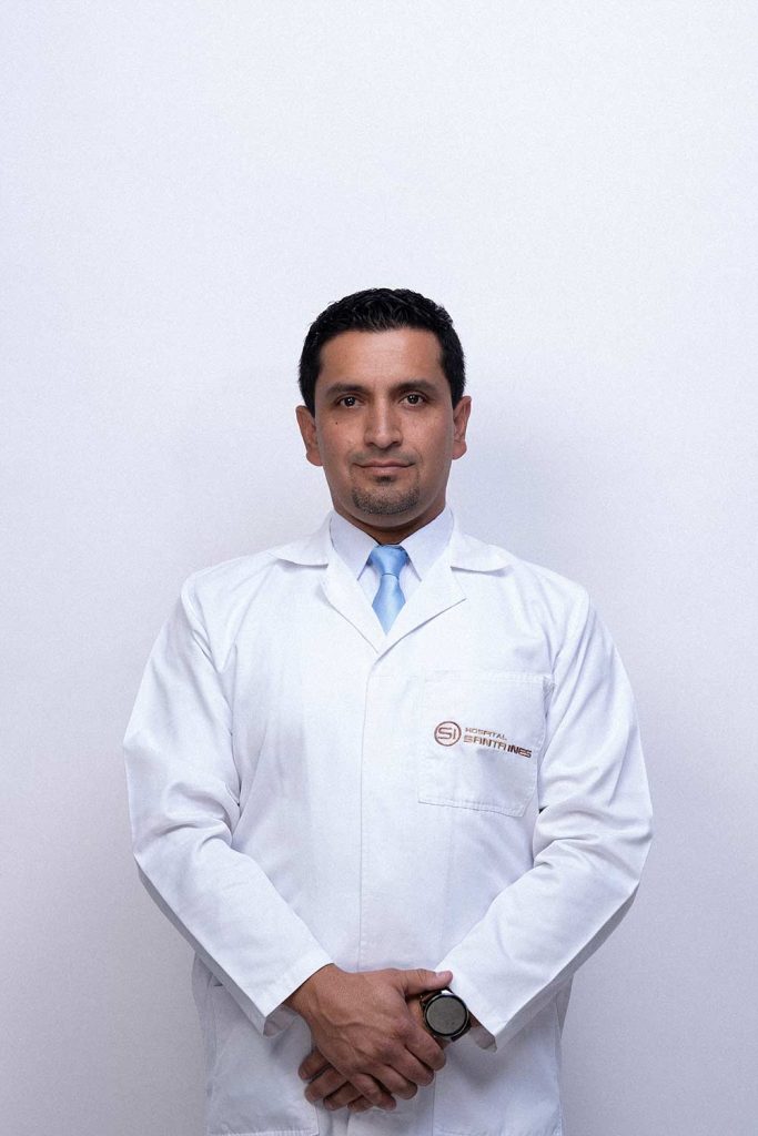 Dr. Marlon Adrián Ledesma Ulloa