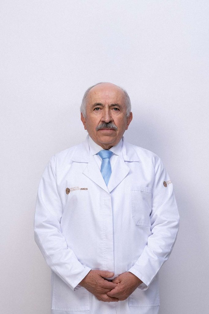 Dr. Luis Arturo Carpio Rodas