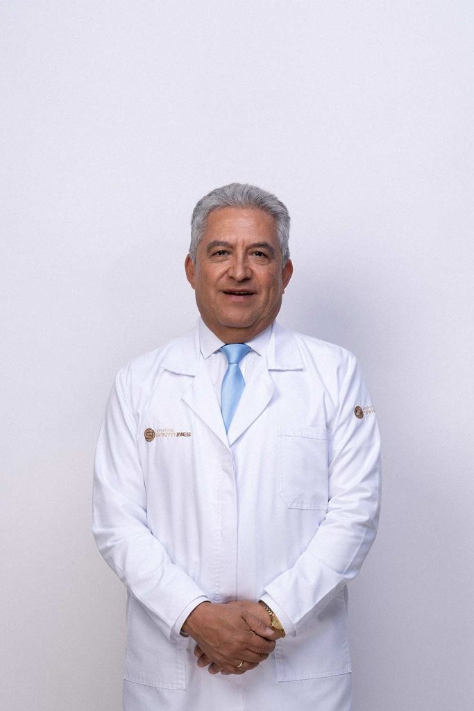 Dr. Edgar Rolando Vanegas Astudillo