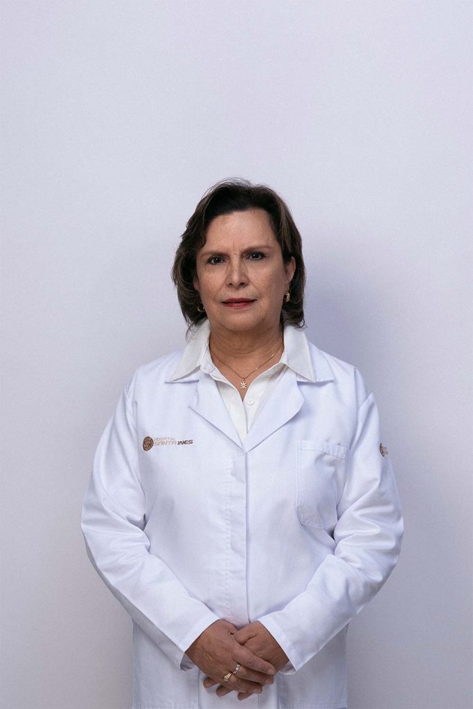 Dra. Gloria Susana Paredes Roldán