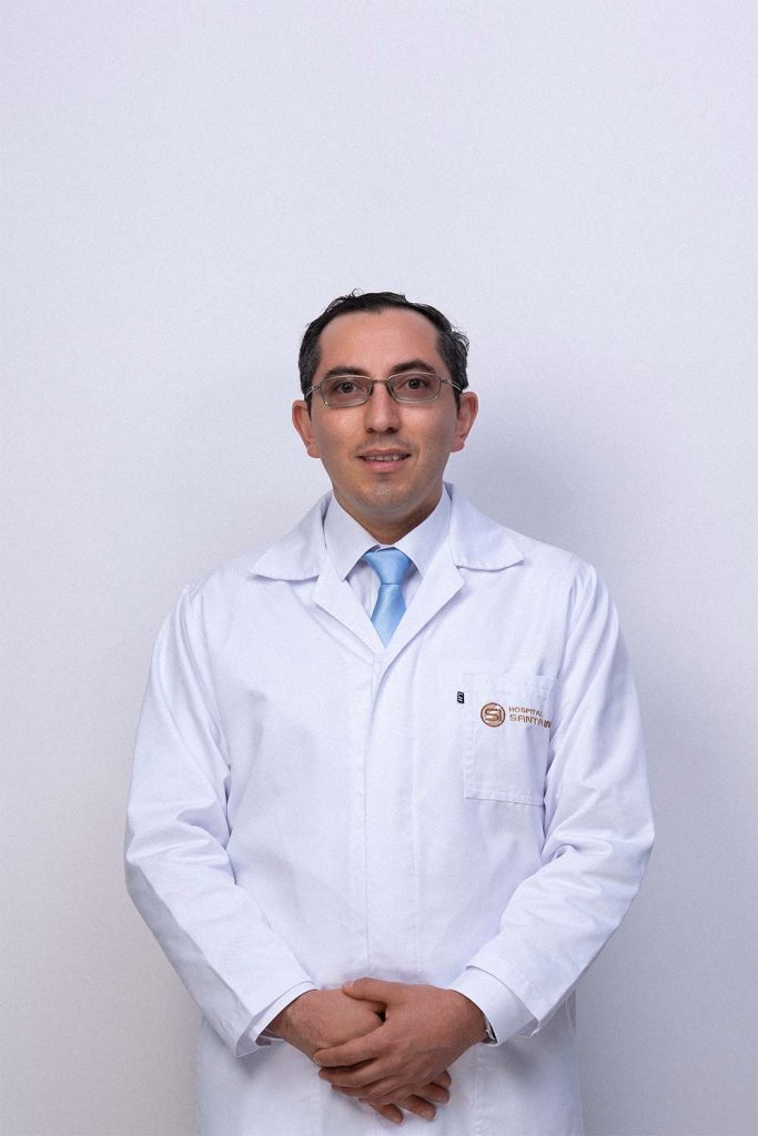 Dr. Johnny Xavier Morales García