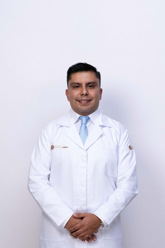 Dr. Pedro José Quizhpe Marín