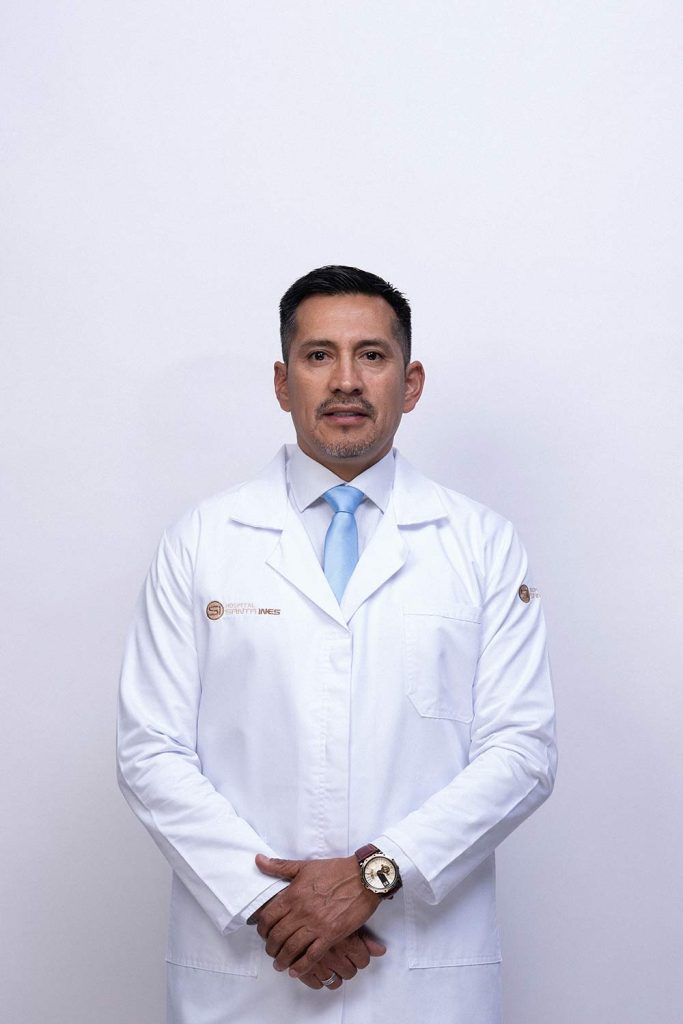Dr. Víctor Florencio González González